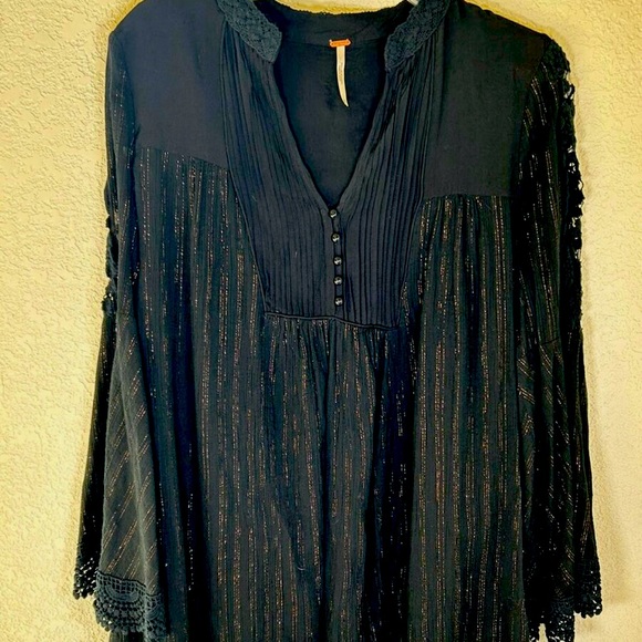 Free People Tops - Free People XS Black Crochet Bell Sleeves Rose Gold Metallic Boho Top Buttons